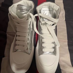 Alexander McQueen Sneaker Size 10
